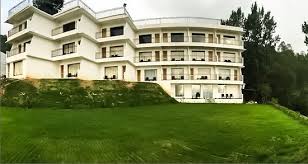 RESORT EKANT RETREAT