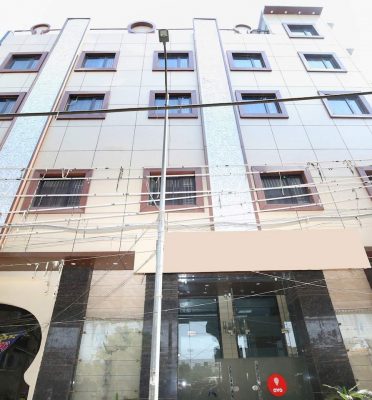 OYO 14157 RS Hotel & Restaurant