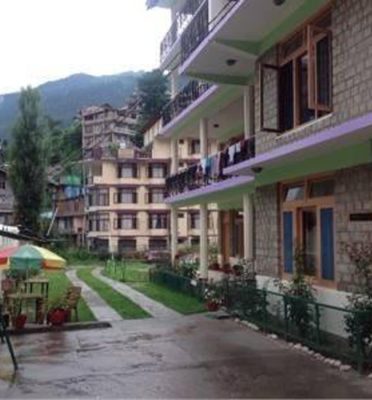 Hotel Manali Crown