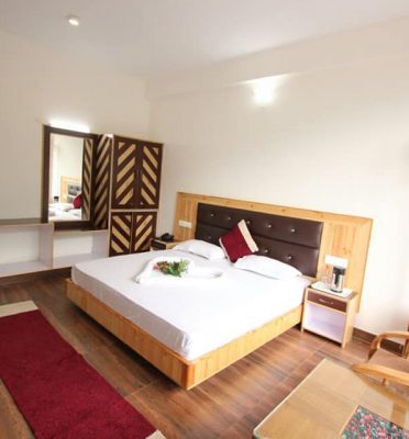 Hotel Saras Manali