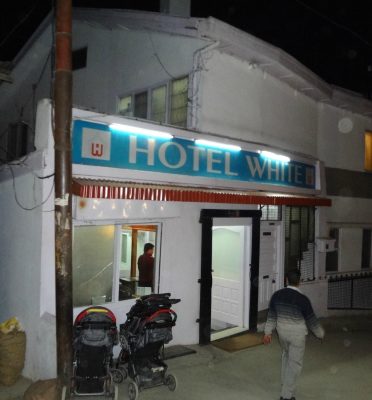 Hotel White