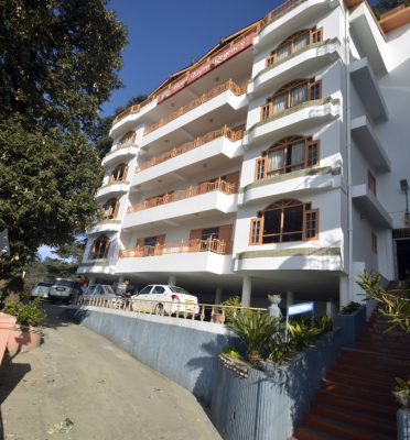 Hotel Kalra Regency