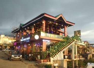 The Kuber Hotel & Restaurant