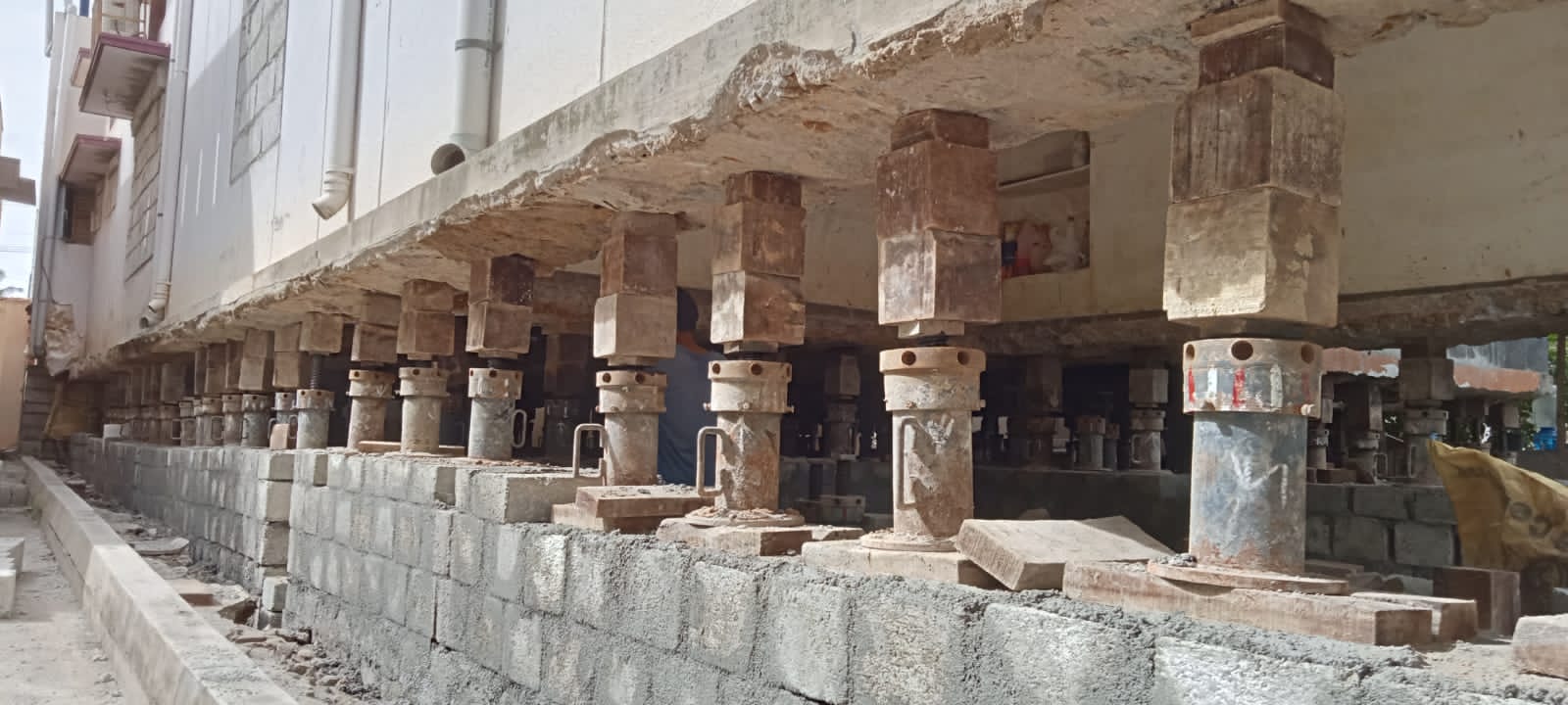 SRBL House Lifting Company