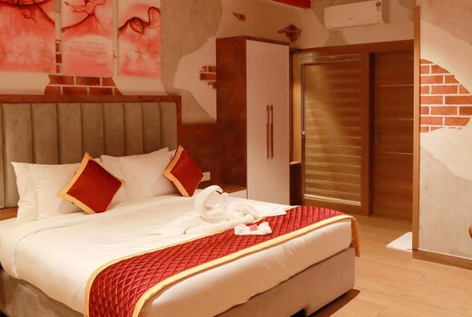 CMK Habitat Centre – Affordable Hotel Stay in Ernakulam